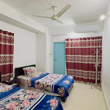 Mohammadia Restaurant & Guest House Near United Hospital Дакка Экстерьер фото