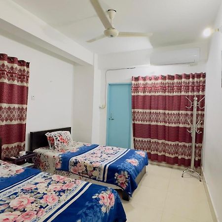 Mohammadia Restaurant & Guest House Near United Hospital Дакка Экстерьер фото