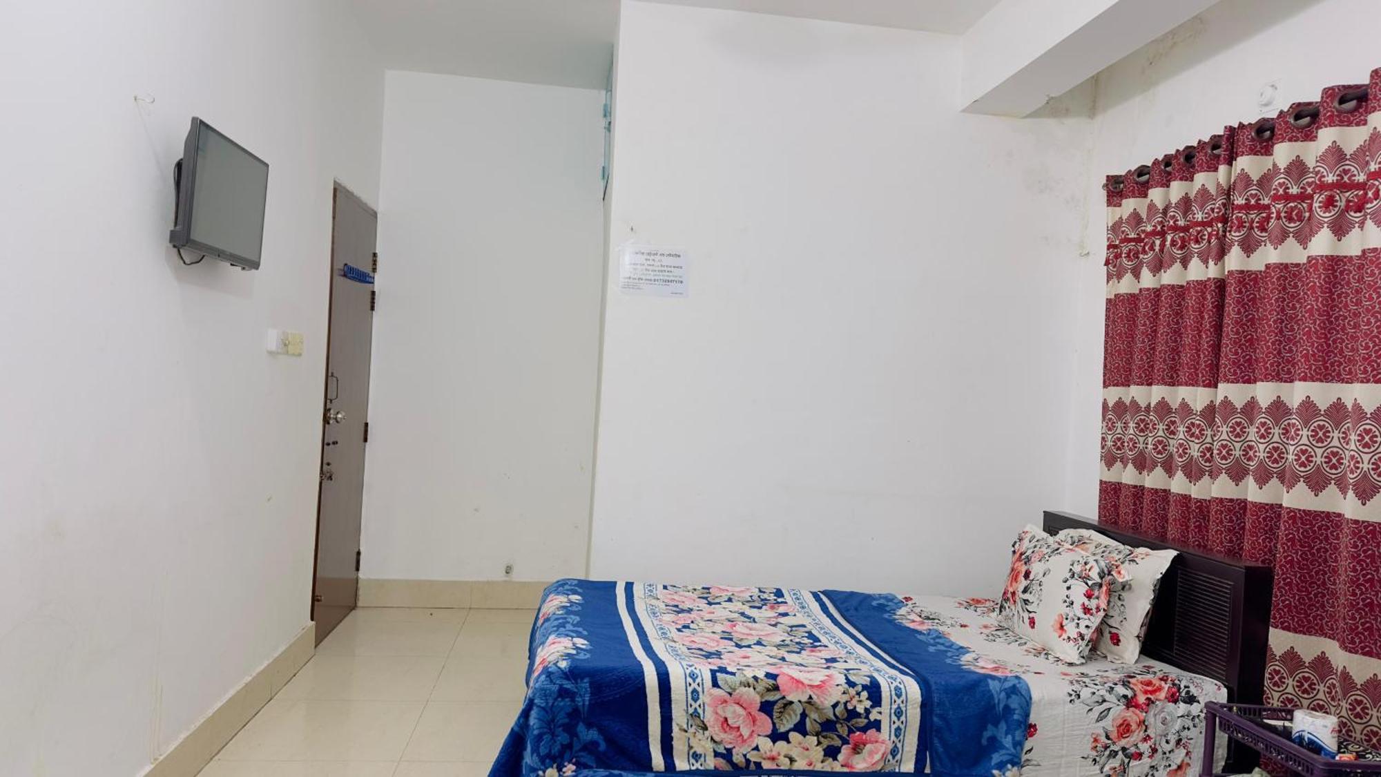 Mohammadia Restaurant & Guest House Near United Hospital Дакка Экстерьер фото