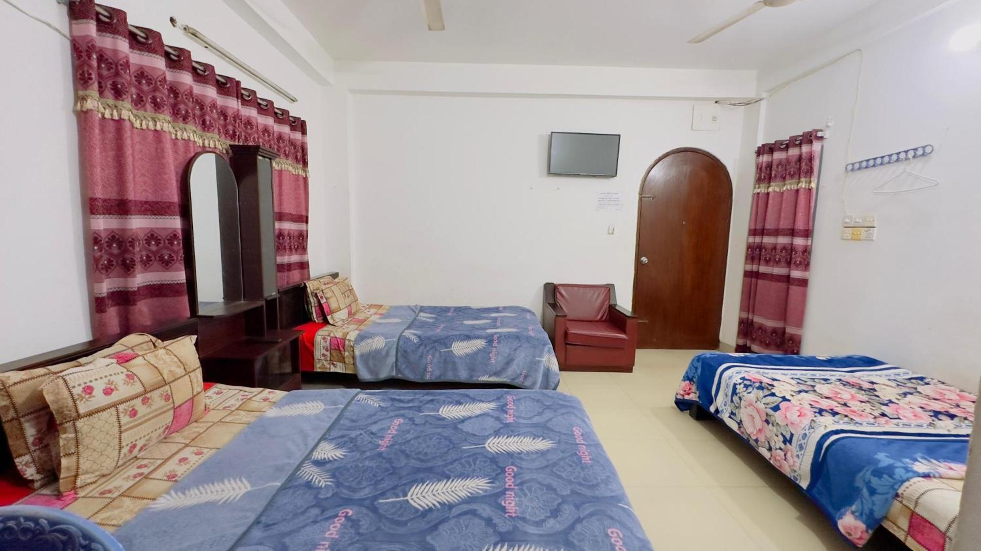 Mohammadia Restaurant & Guest House Near United Hospital Дакка Экстерьер фото