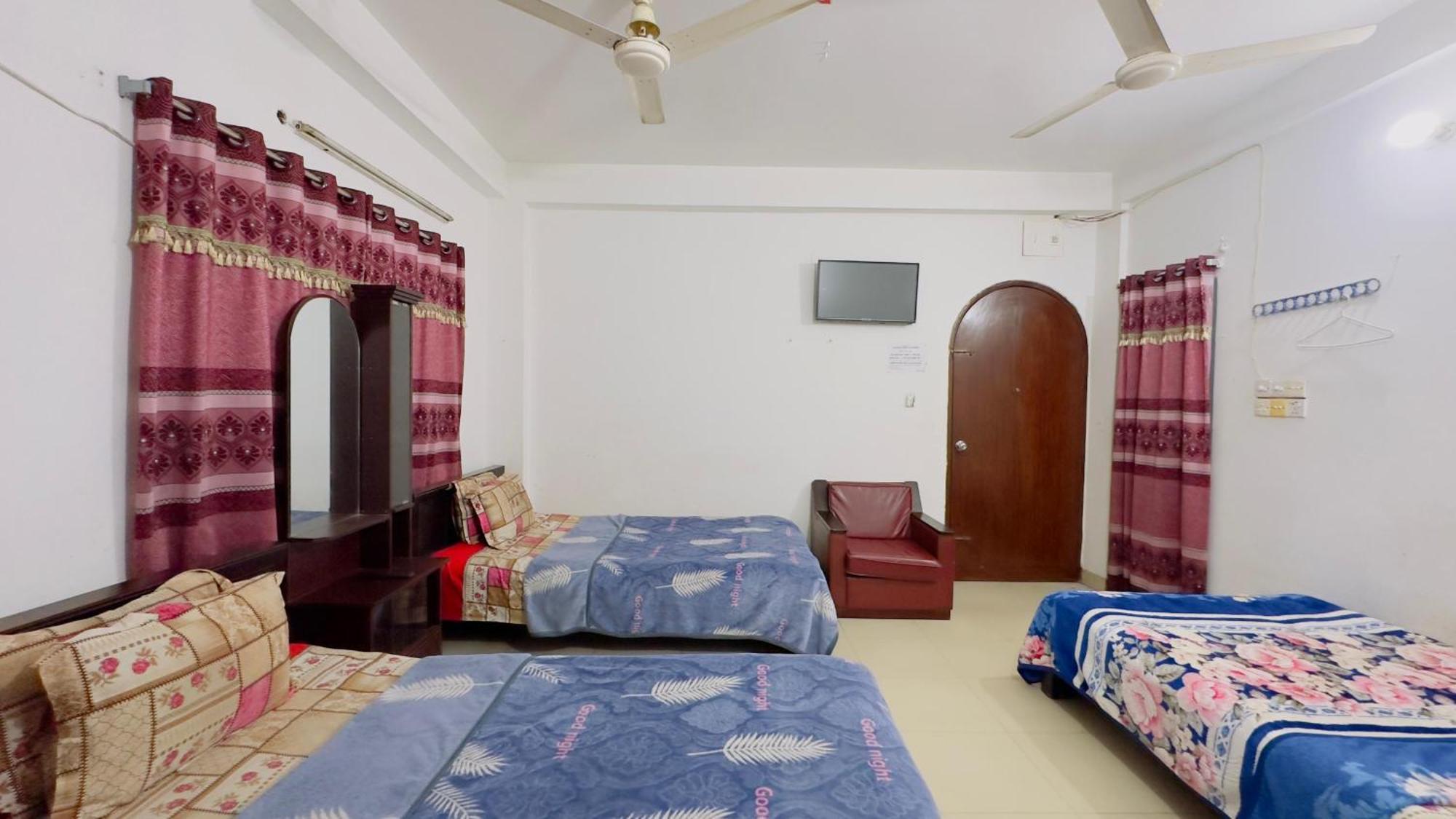 Mohammadia Restaurant & Guest House Near United Hospital Дакка Экстерьер фото