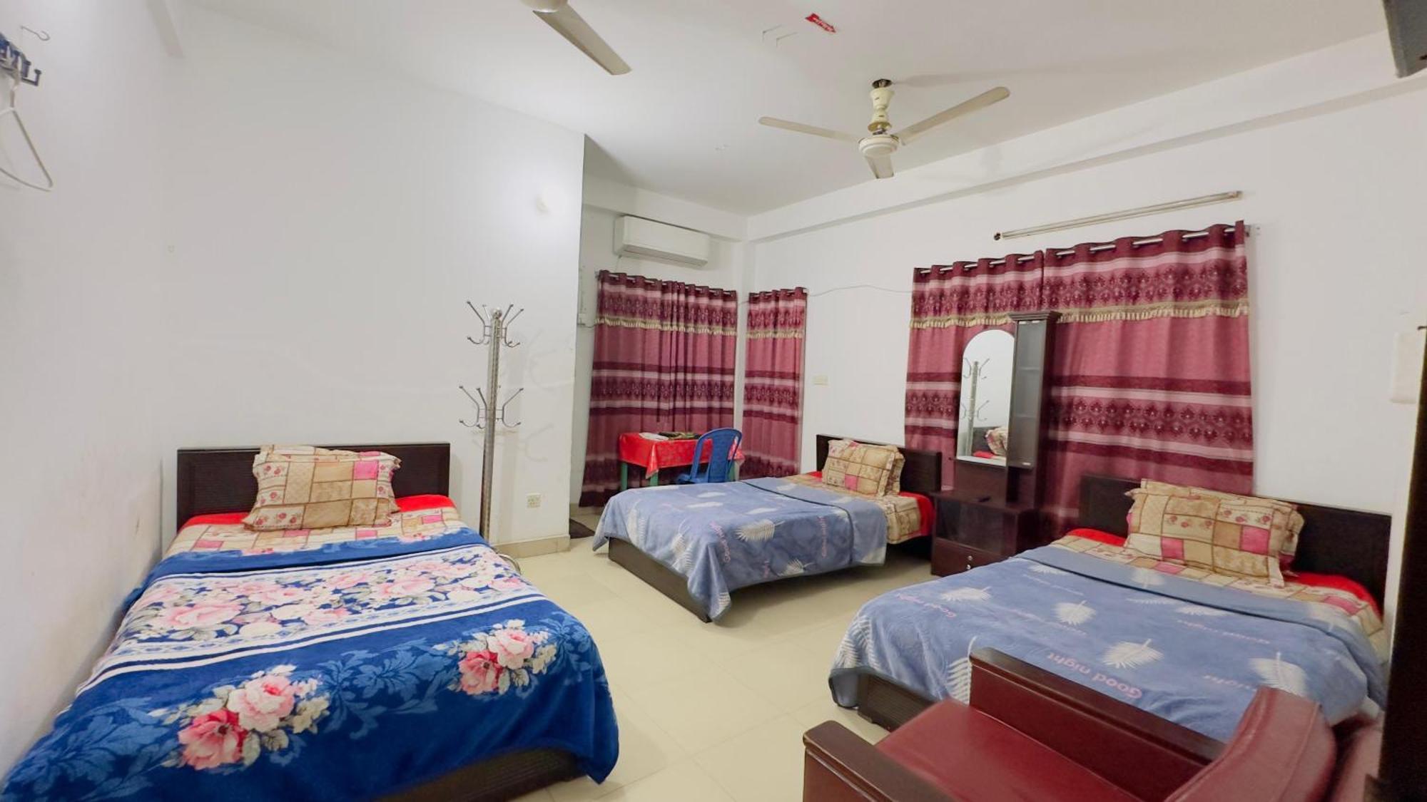 Mohammadia Restaurant & Guest House Near United Hospital Дакка Экстерьер фото