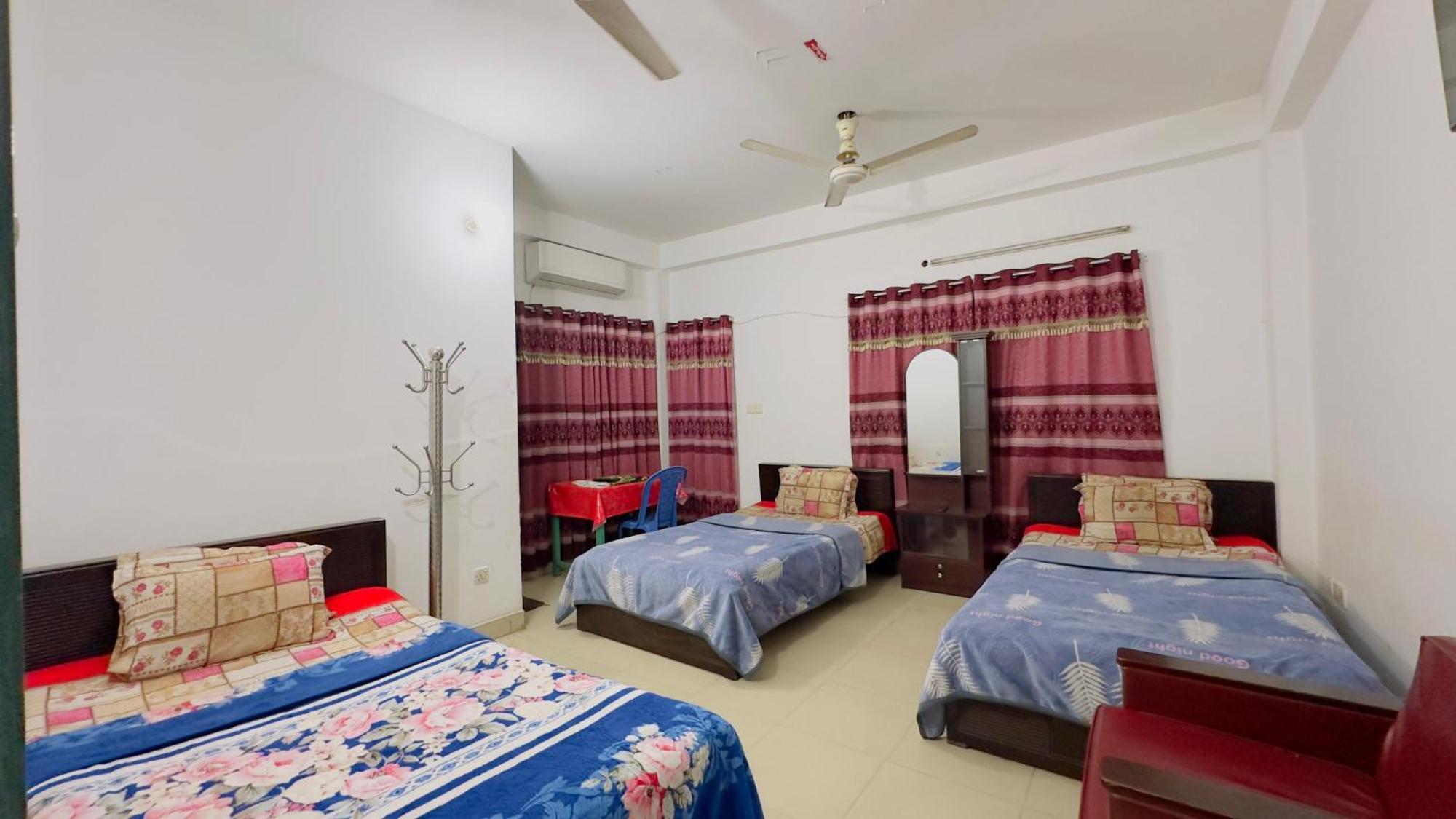 Mohammadia Restaurant & Guest House Near United Hospital Дакка Экстерьер фото